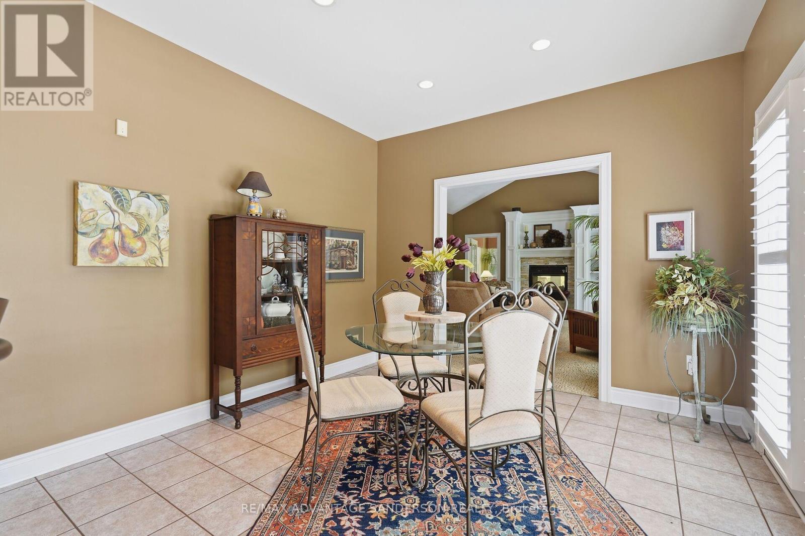 1796 GAINSBOROUGH ROAD - 17