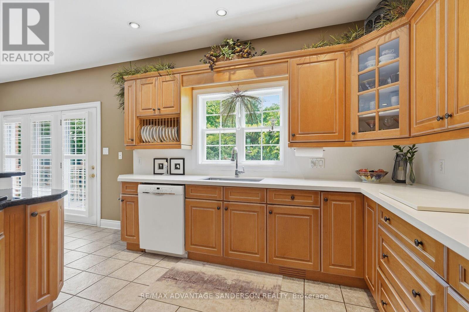 1796 GAINSBOROUGH ROAD - 20