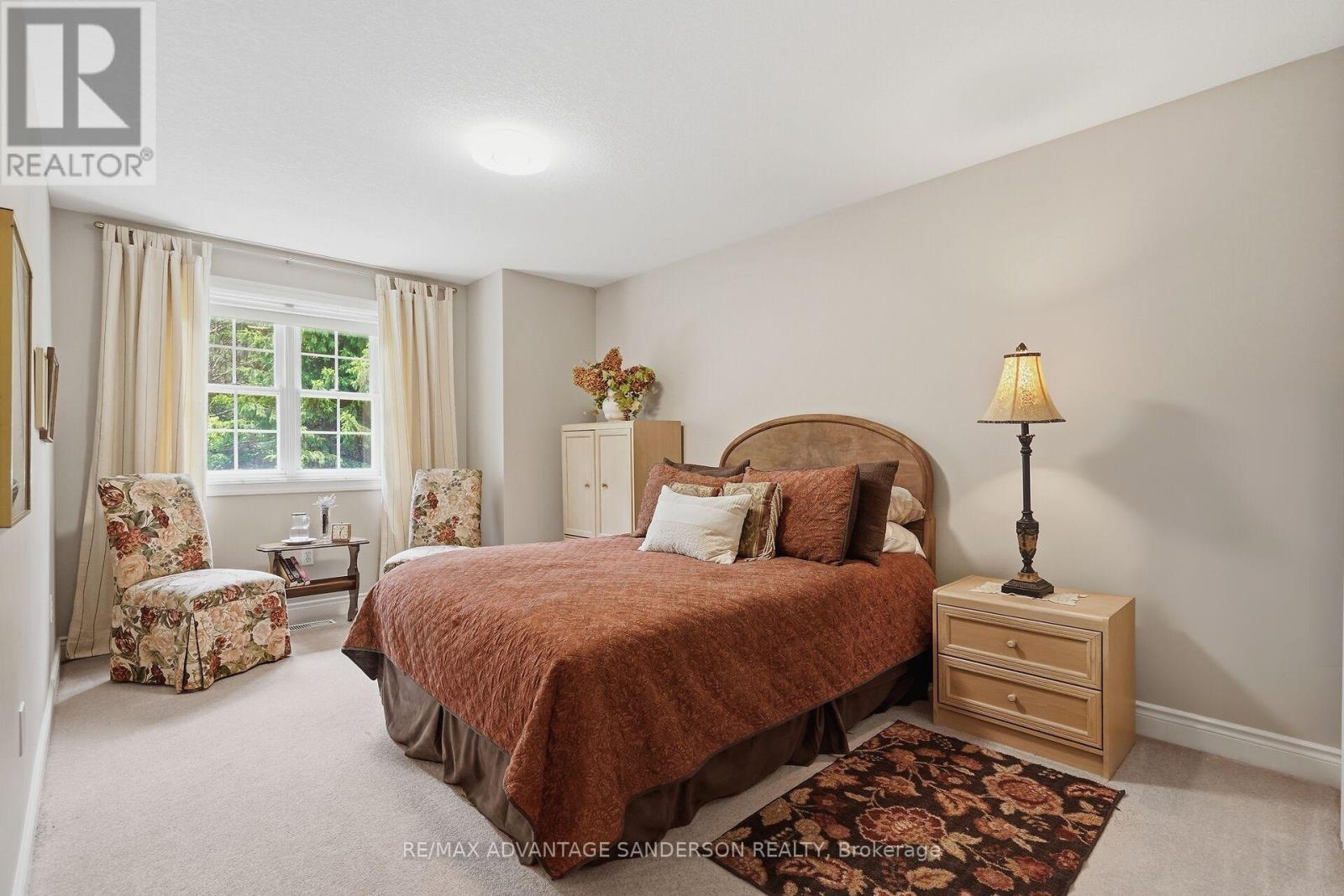 1796 GAINSBOROUGH ROAD - 28