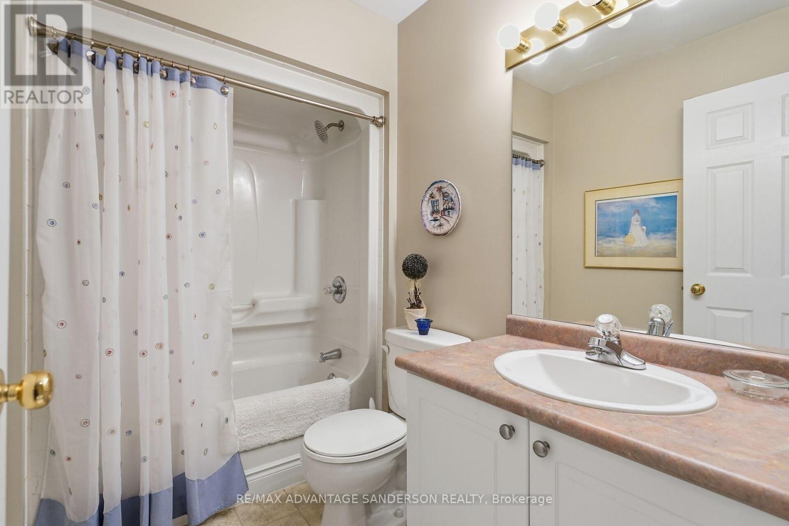 1796 GAINSBOROUGH ROAD - 30