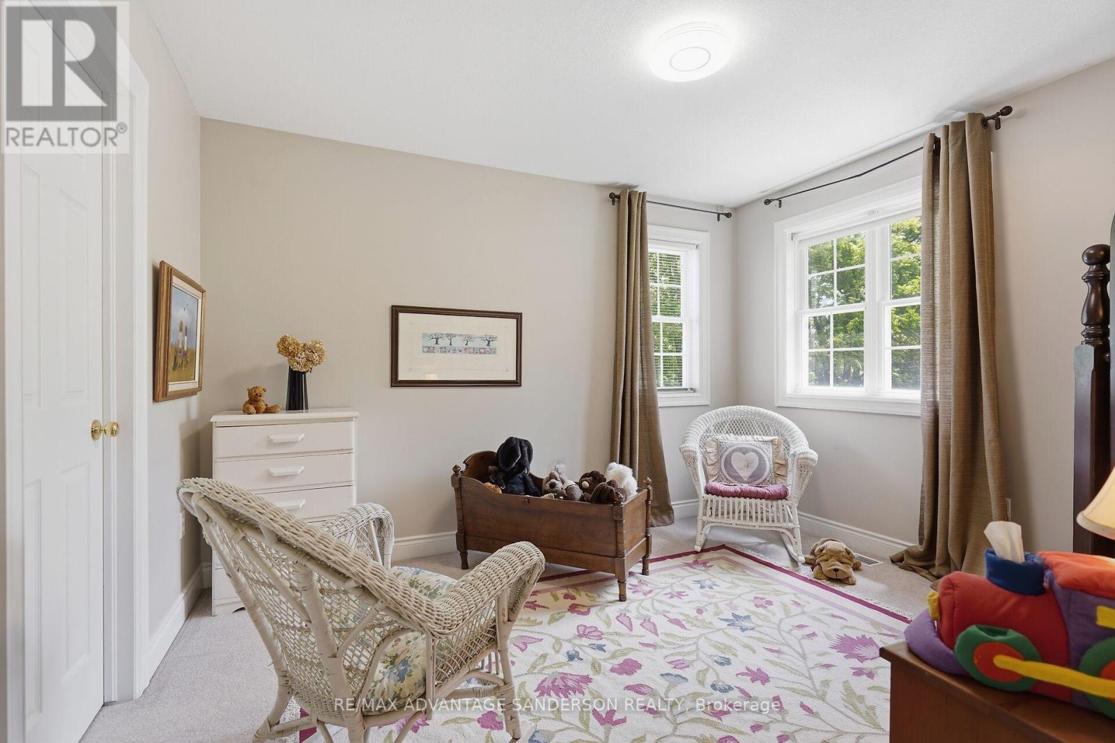 1796 GAINSBOROUGH ROAD - 32