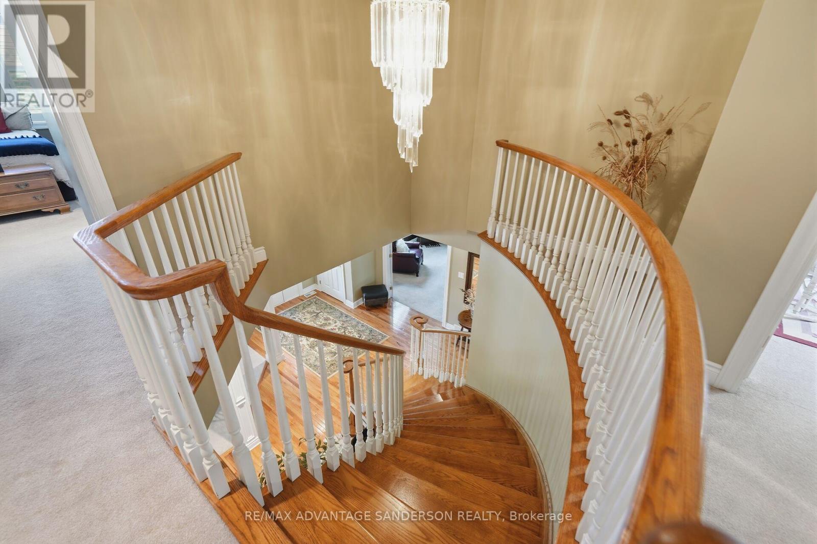 1796 GAINSBOROUGH ROAD - 34