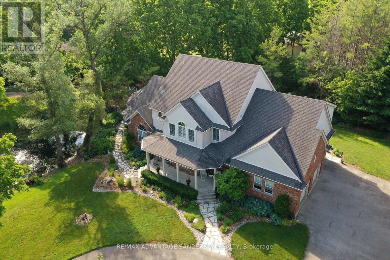 1796 GAINSBOROUGH ROAD - 5