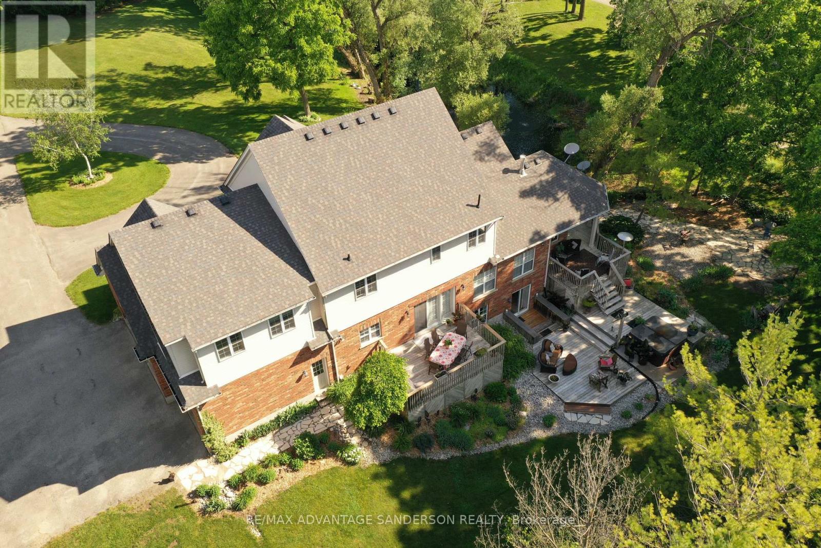 1796 GAINSBOROUGH ROAD - 6