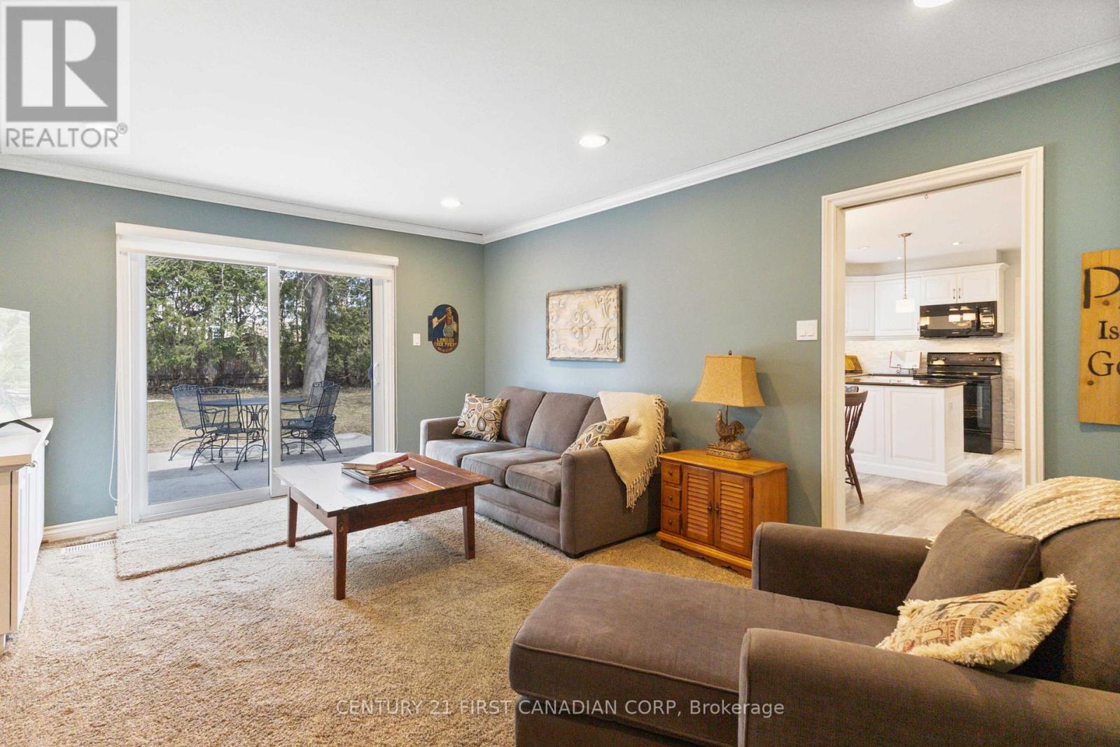 1080 VISCOUNT ROAD - 16