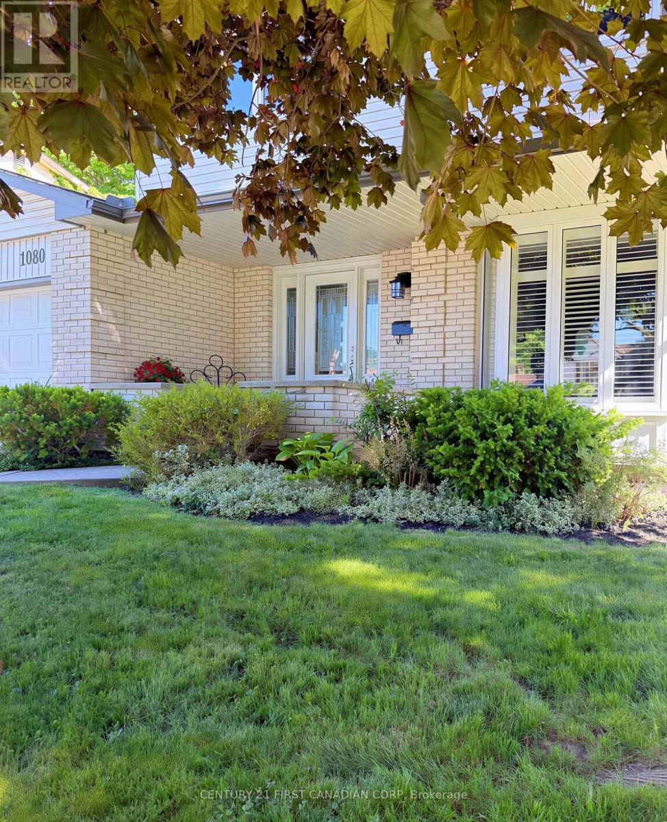 1080 VISCOUNT ROAD - 2