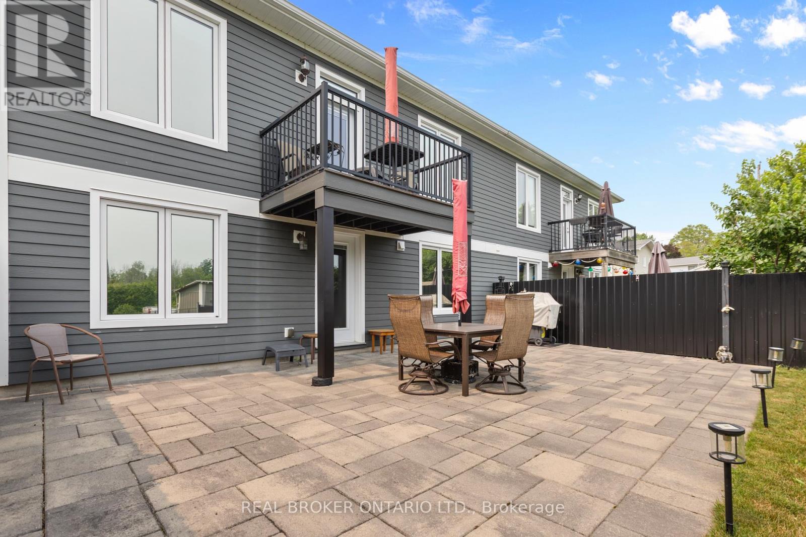 502 CLOTHIER STREET W - Image 34