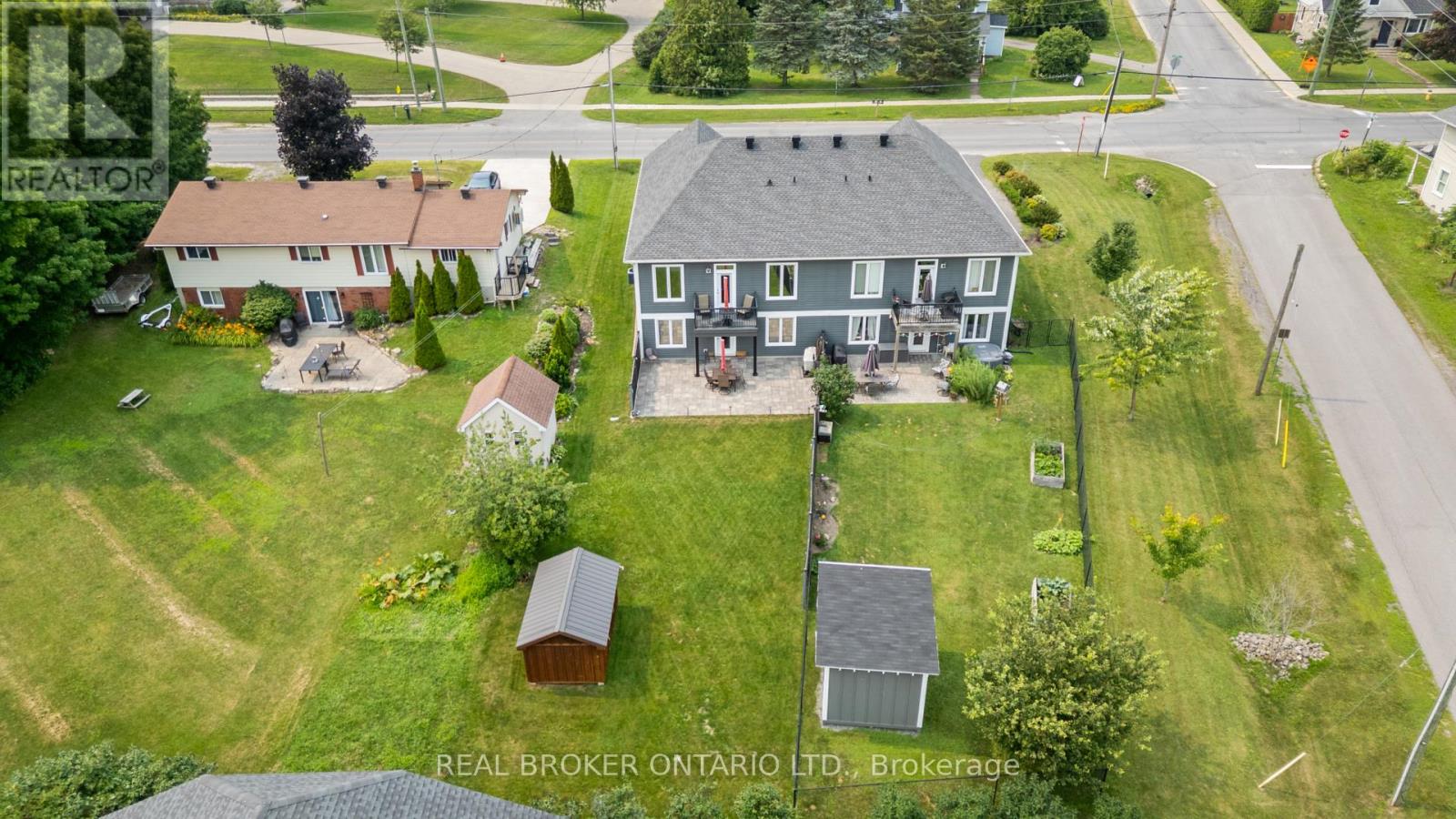 502 CLOTHIER STREET W - Image 41