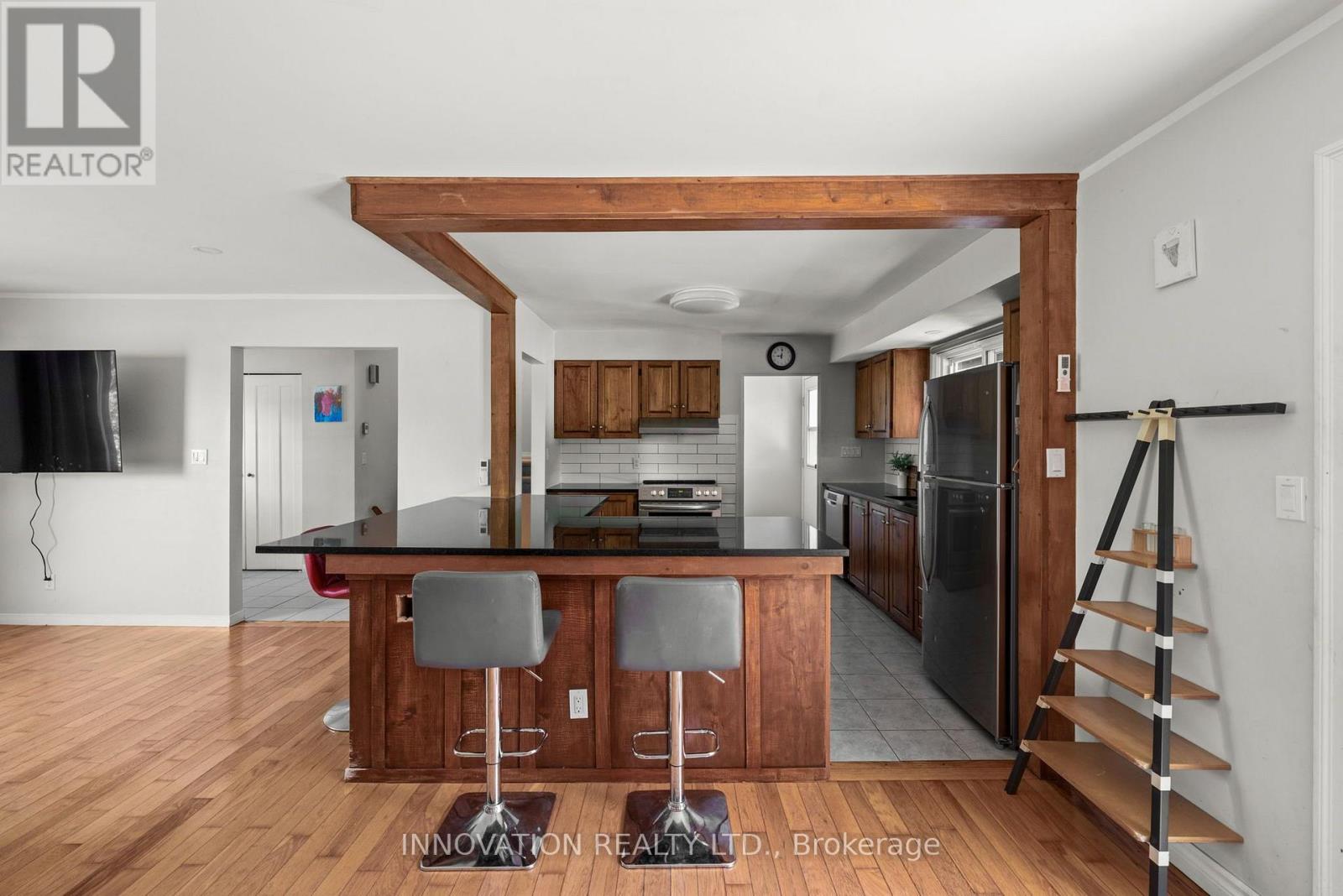 658 KITLEY 3 LINE - Image 12