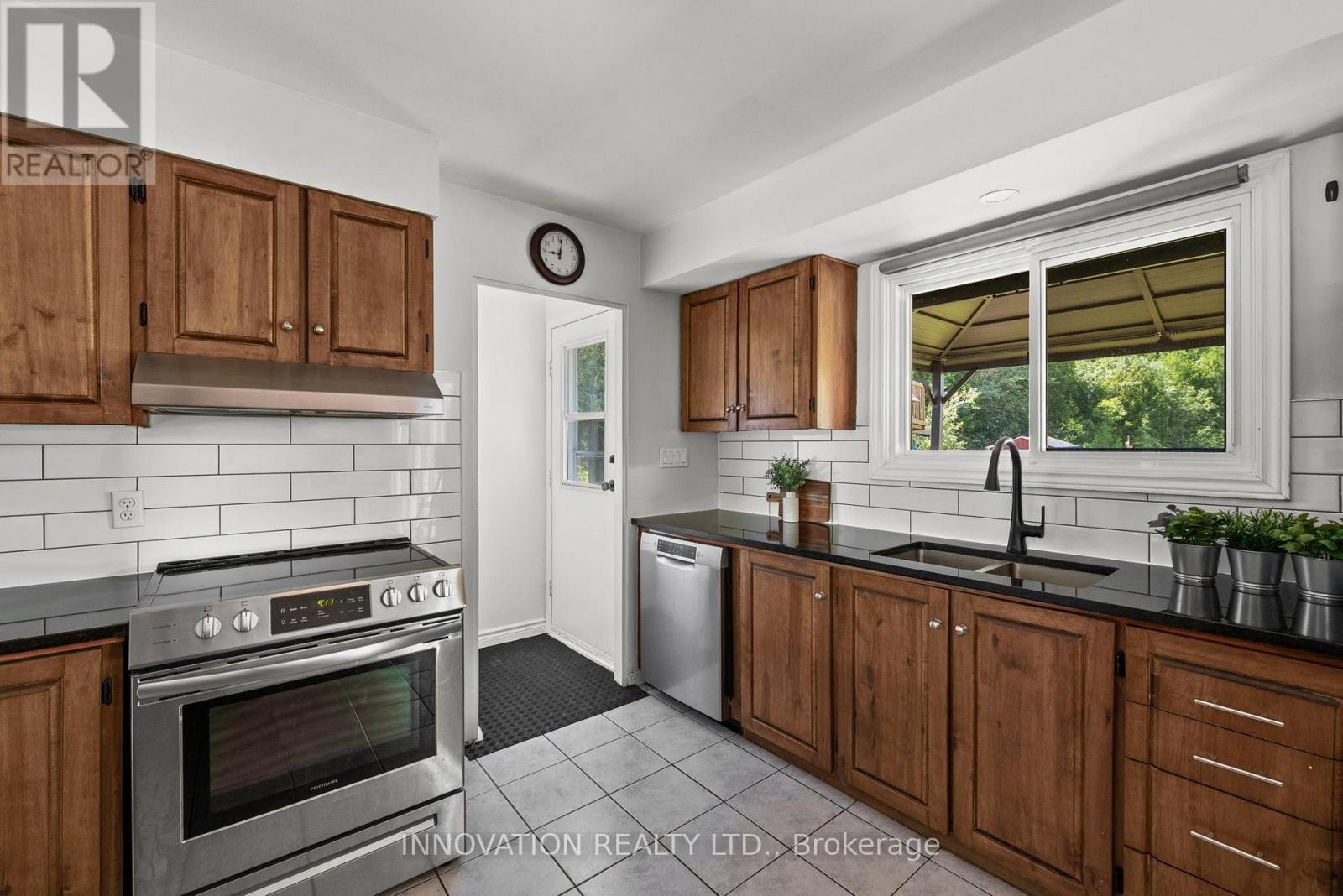 658 KITLEY 3 LINE - Image 14