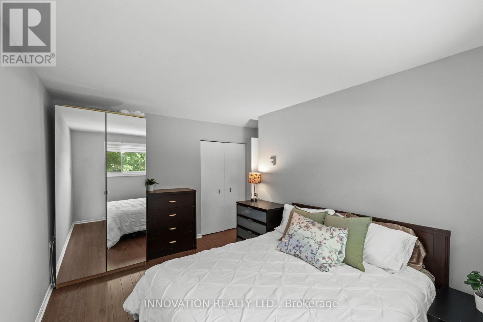 658 KITLEY 3 LINE - Image 18