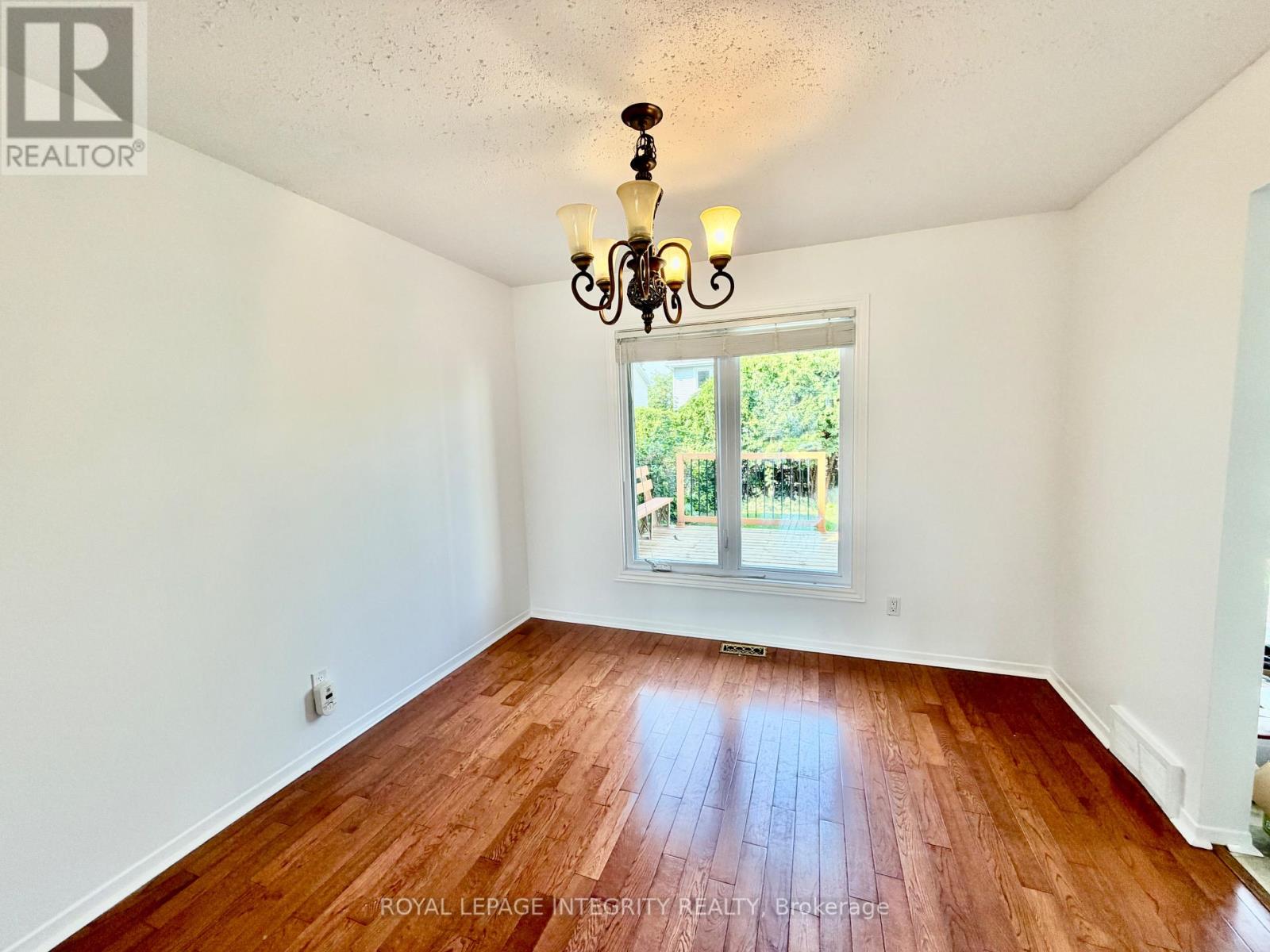 Condos for Rent in Ottawa – 1039 KARSH DRIVE, Ottawa – By Peter Sagos - Image 9
