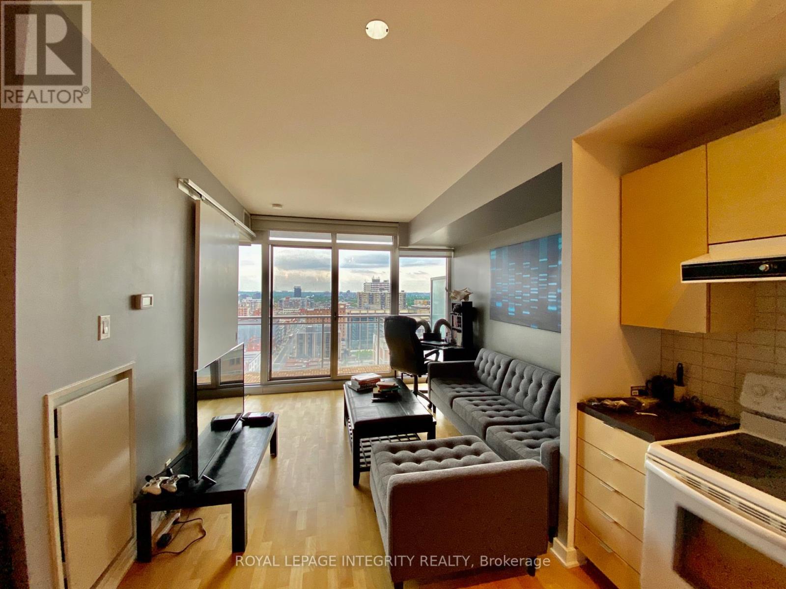 Condos for Rent in Ottawa – 1612 – 324 LAURIER AVENUE W, Ottawa – By Peter Sagos - Image 8