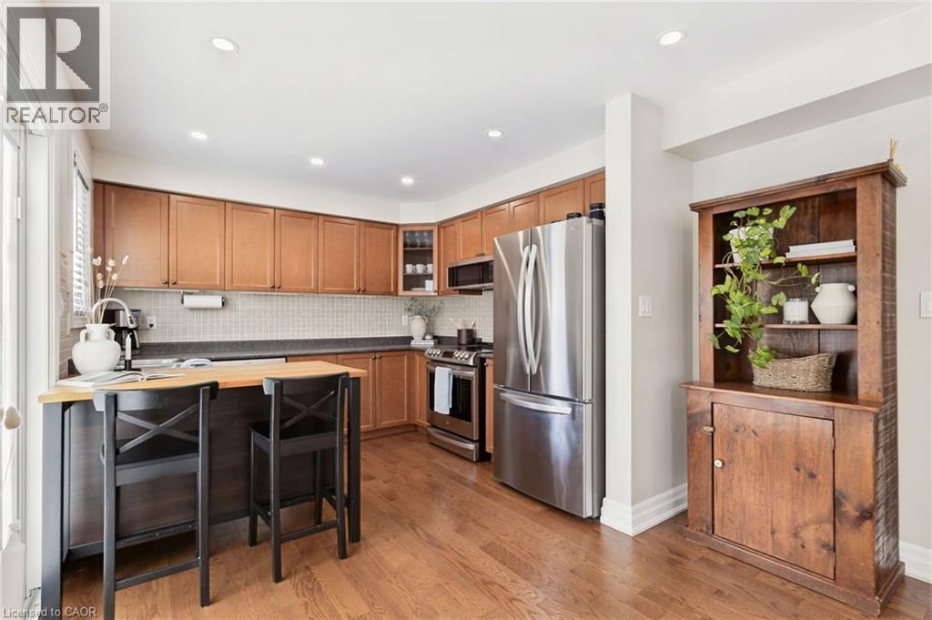 2163 SUTTON Drive - 12