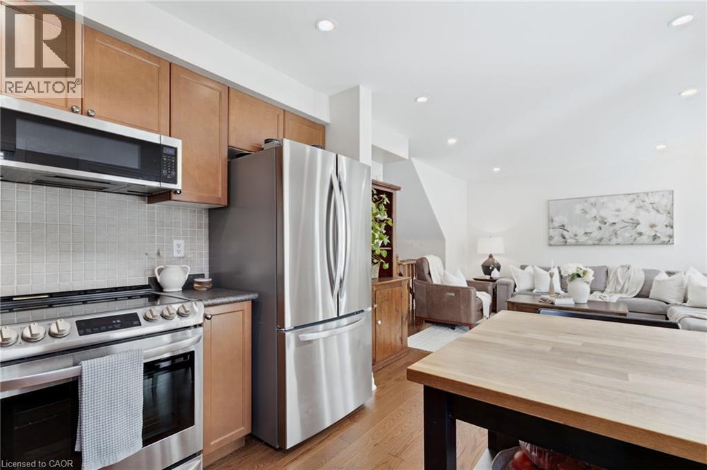 2163 SUTTON Drive - 13