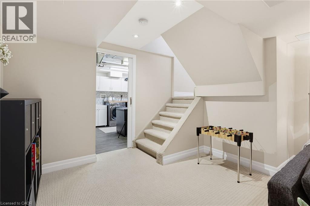 2163 SUTTON Drive - 24