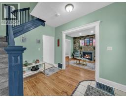 894 Dougall, Windsor, ON N9A4R1 Photo 16