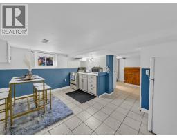 894 Dougall, Windsor, ON N9A4R1 Photo 33