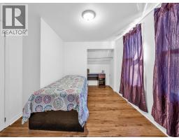 894 Dougall, Windsor, ON N9A4R1 Photo 39