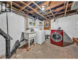 894 Dougall, Windsor, ON N9A4R1 Photo 40