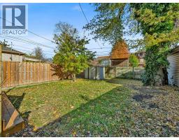 894 Dougall, Windsor, ON N9A4R1 Photo 44