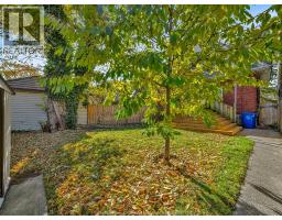 894 Dougall, Windsor, ON N9A4R1 Photo 48