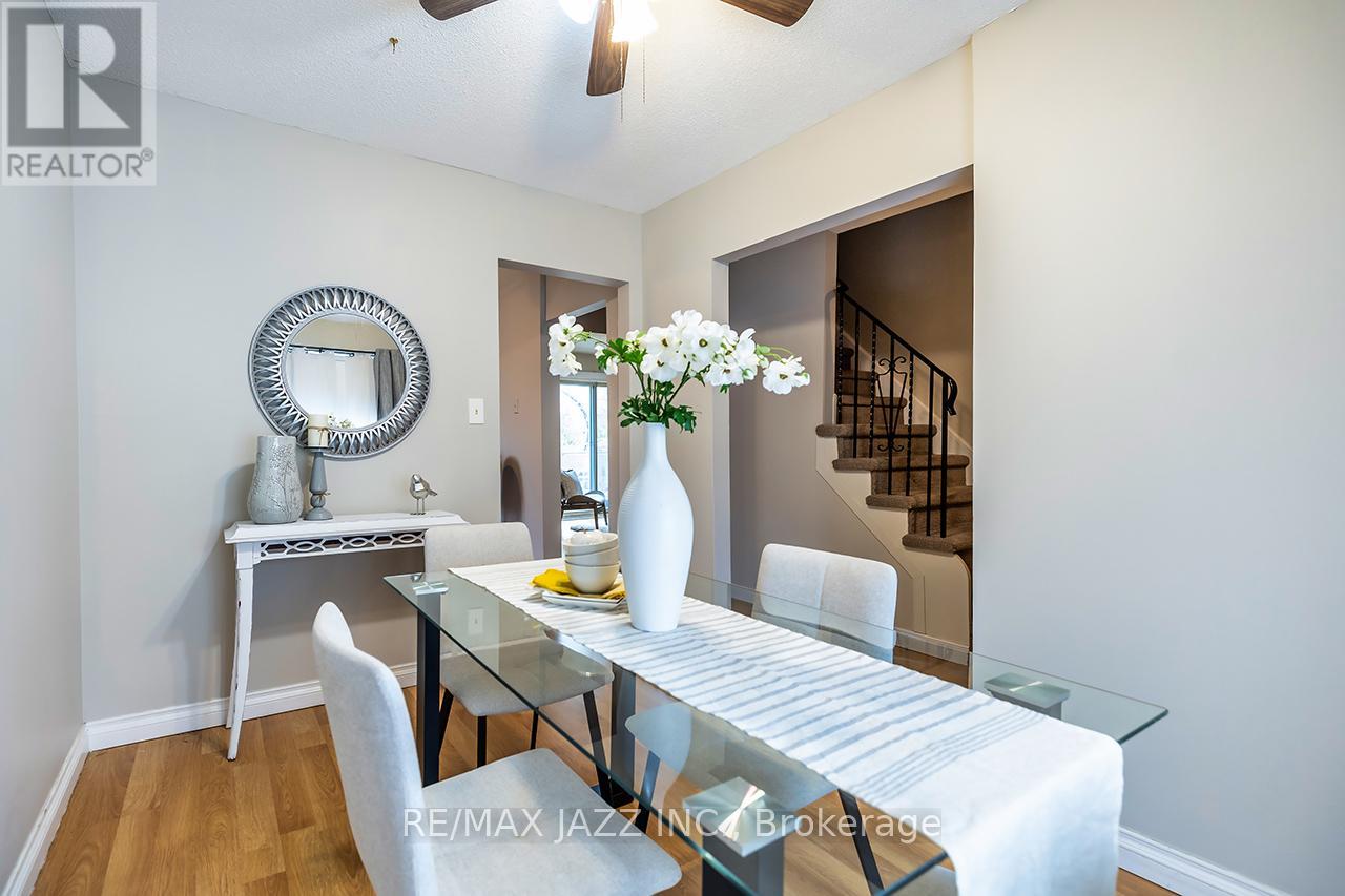 1347 MARY STREET N - 7