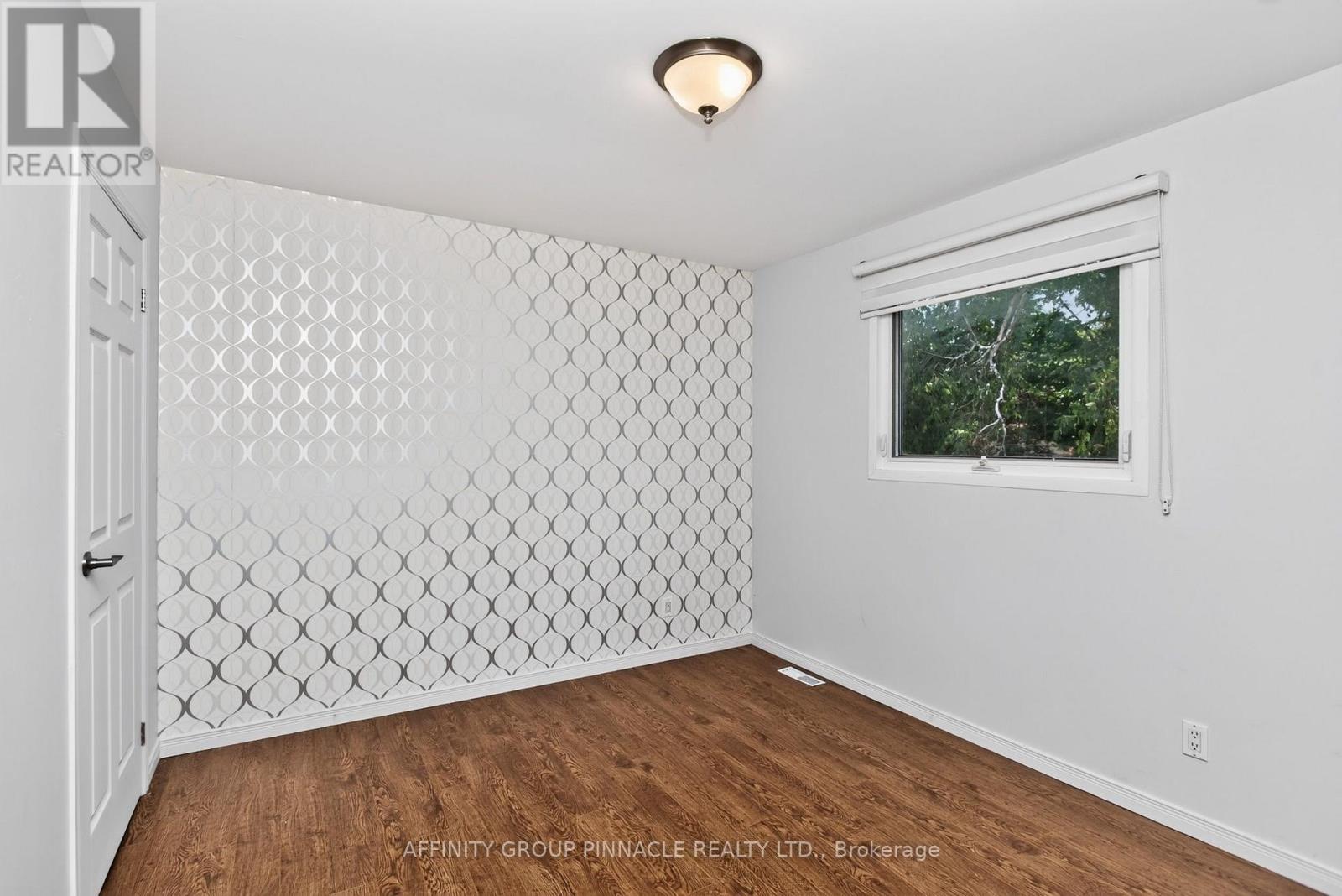7 REDWING STREET - 26