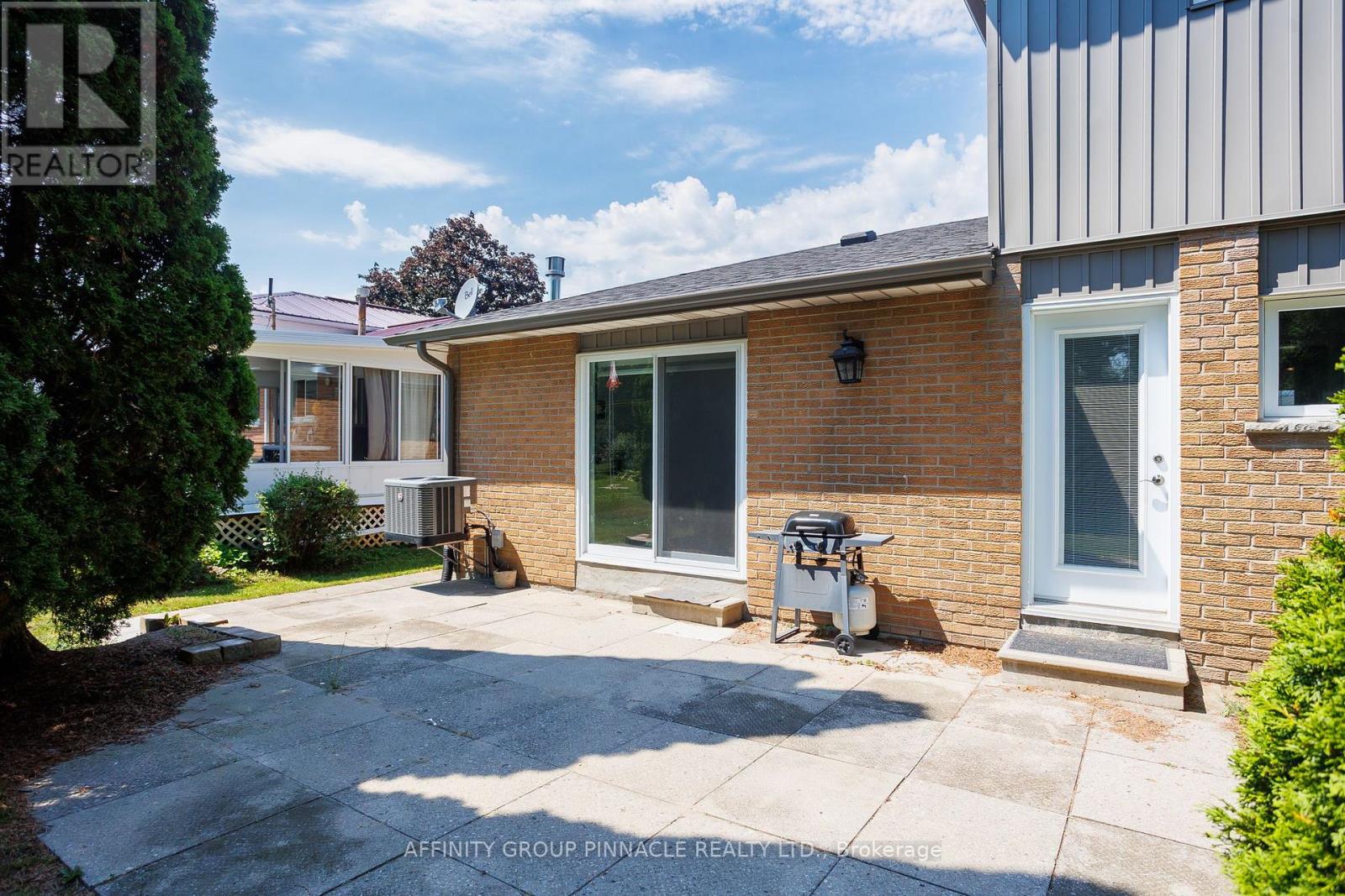 7 REDWING STREET - 35