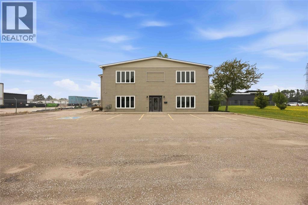 775 ROPER STREET, Sarnia — photo 2