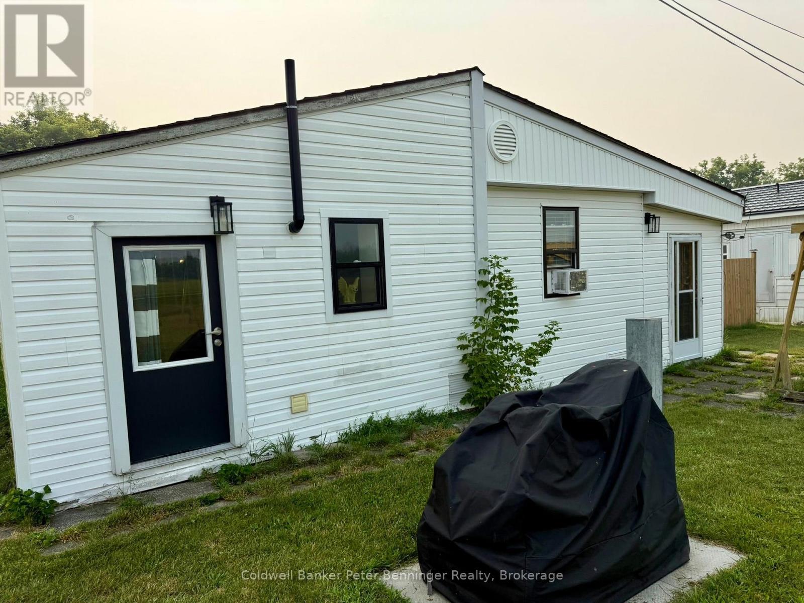 23 BLUEJAY COURT - 24