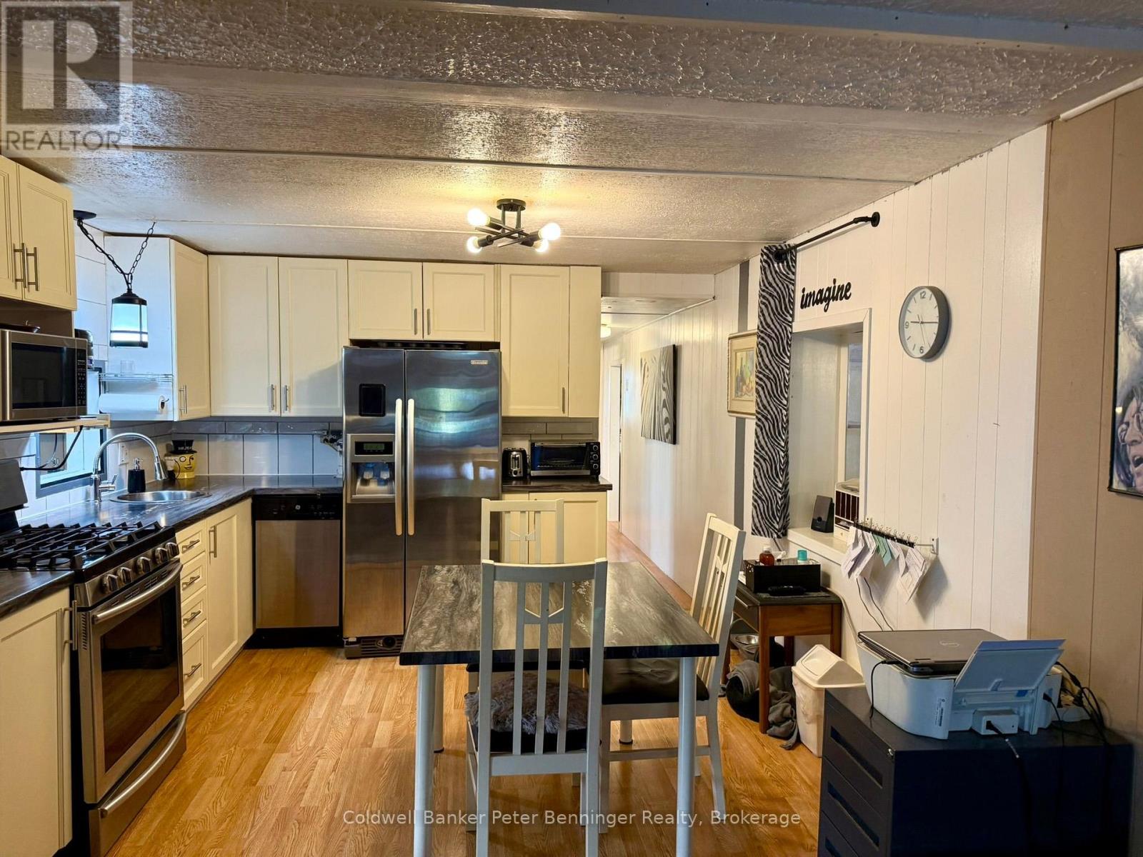 23 BLUEJAY COURT - 6