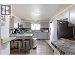 7919 County Road 18 W, Essex, ON N0R1B0 Photo 16