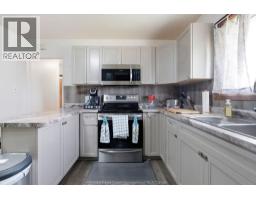 7919 County Road 18 W, Essex, ON N0R1B0 Photo 18