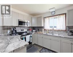 7919 County Road 18 W, Essex, ON N0R1B0 Photo 17
