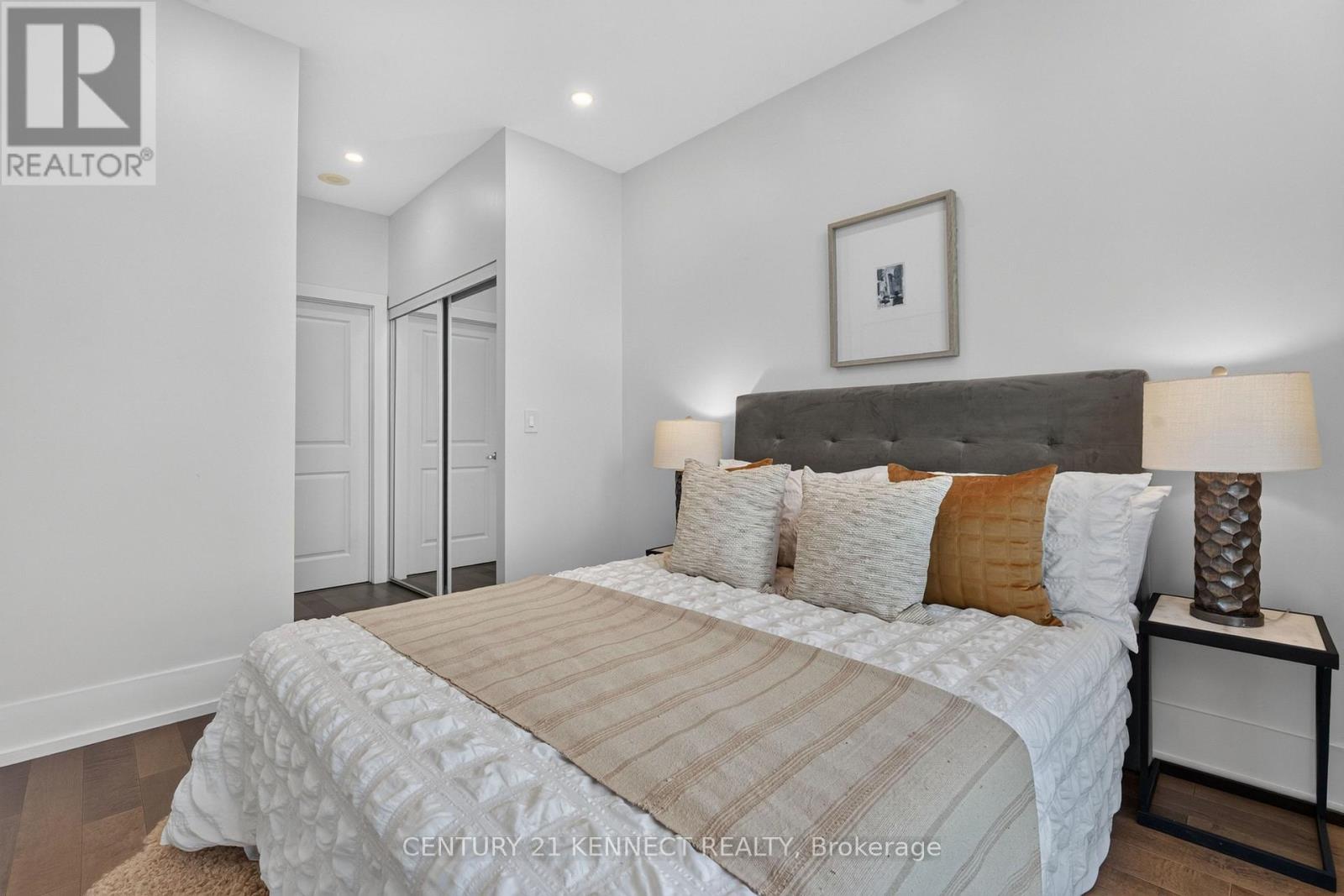 #1514 2885 BAYVIEW AVENUE - 33