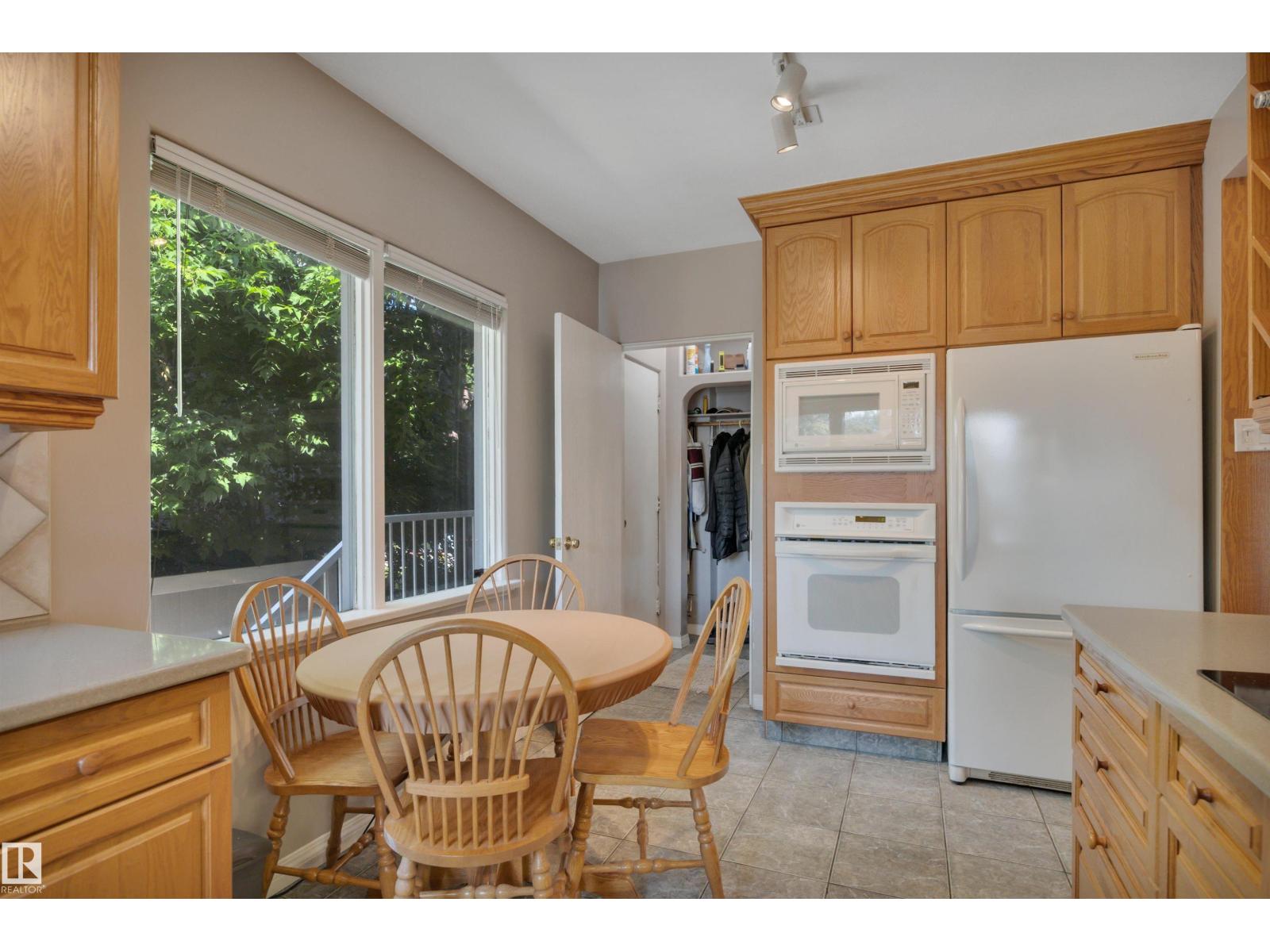 11807 91 AV NW - 28