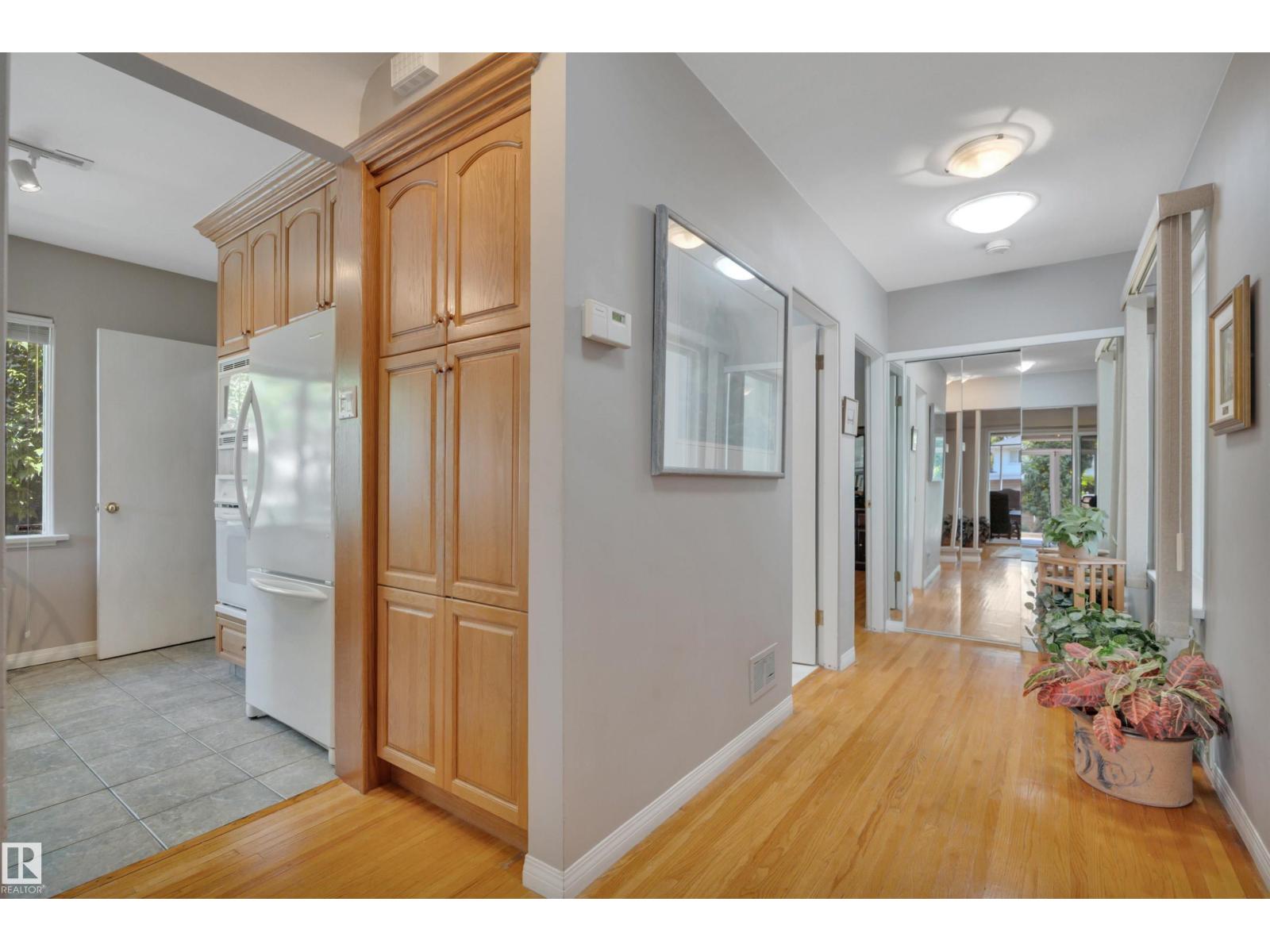 11807 91 AV NW - 30