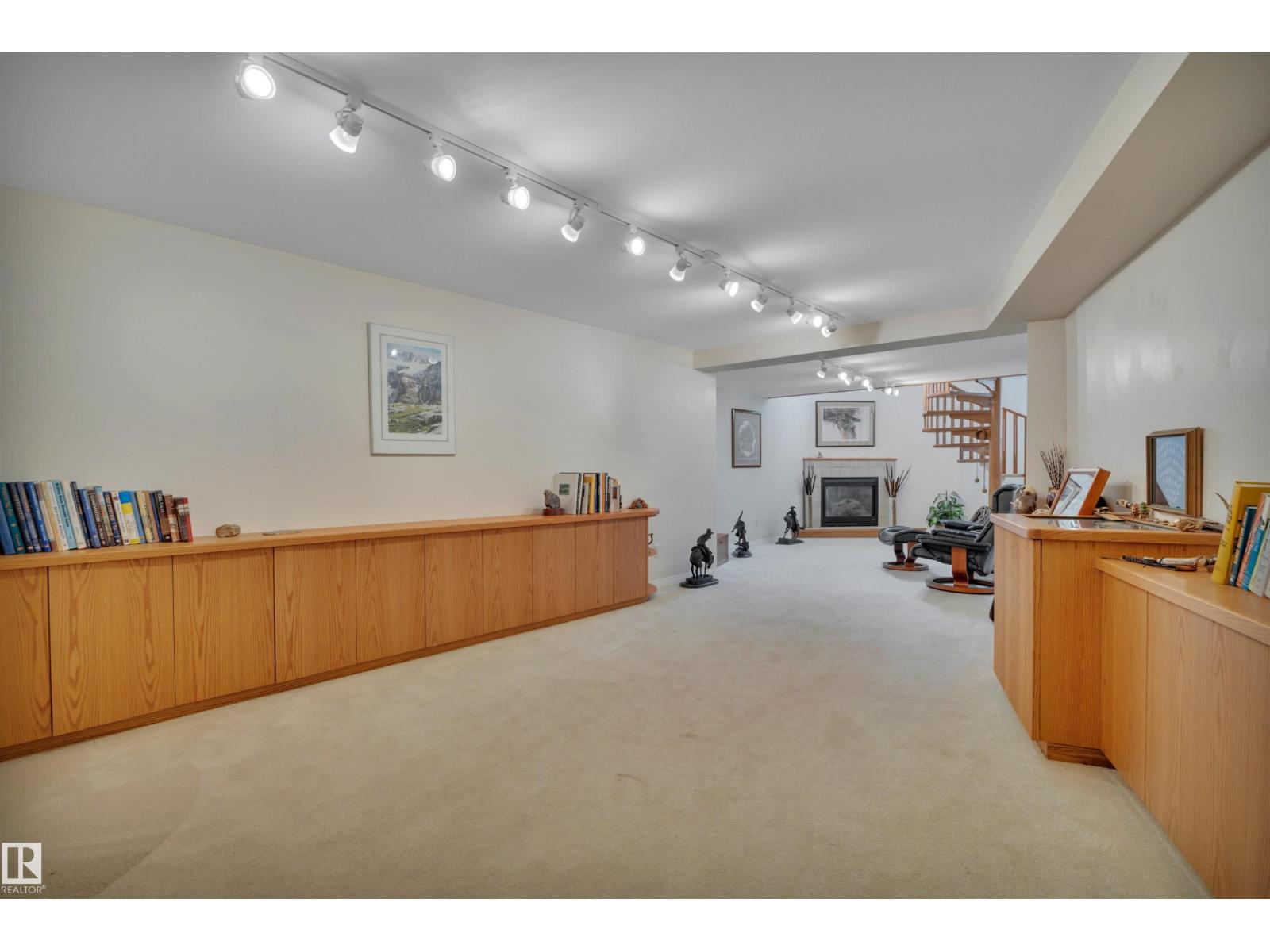 11807 91 AV NW - 38