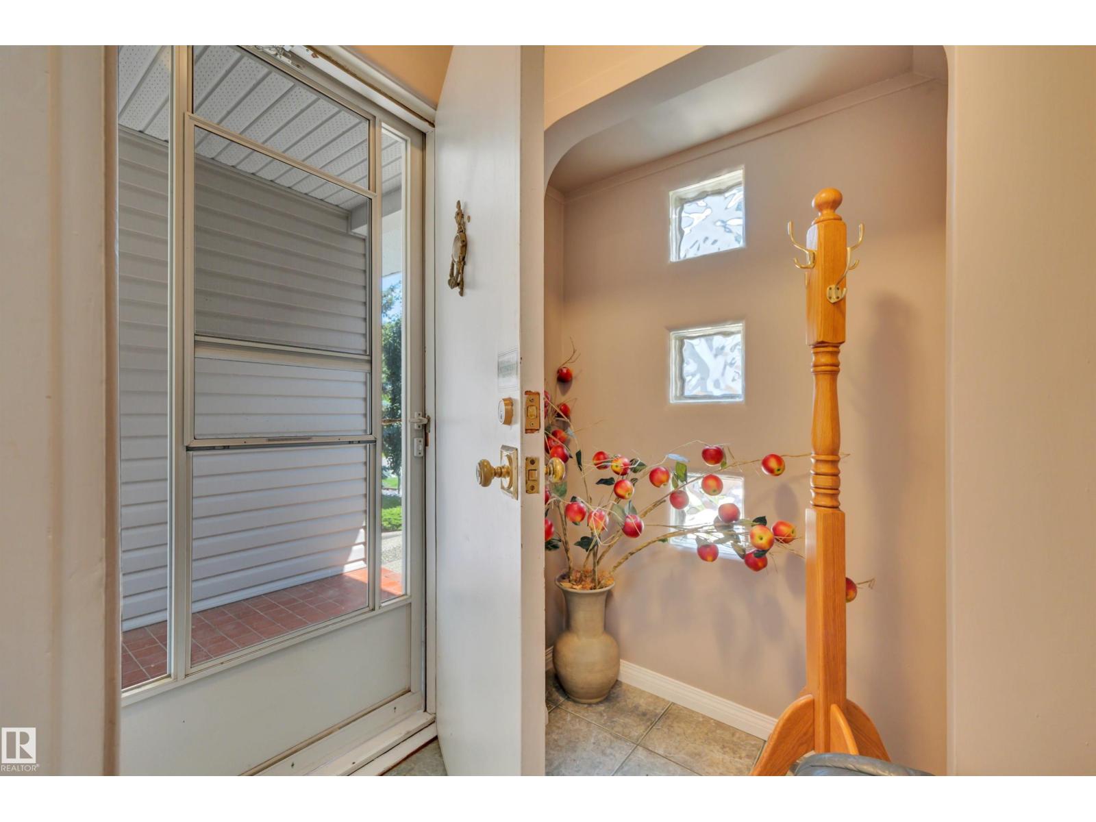 11807 91 AV NW - 5