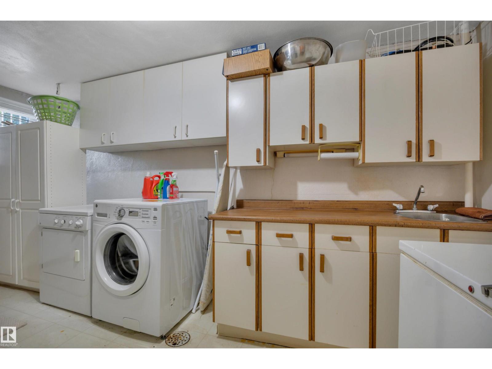 11807 91 AV NW - 51