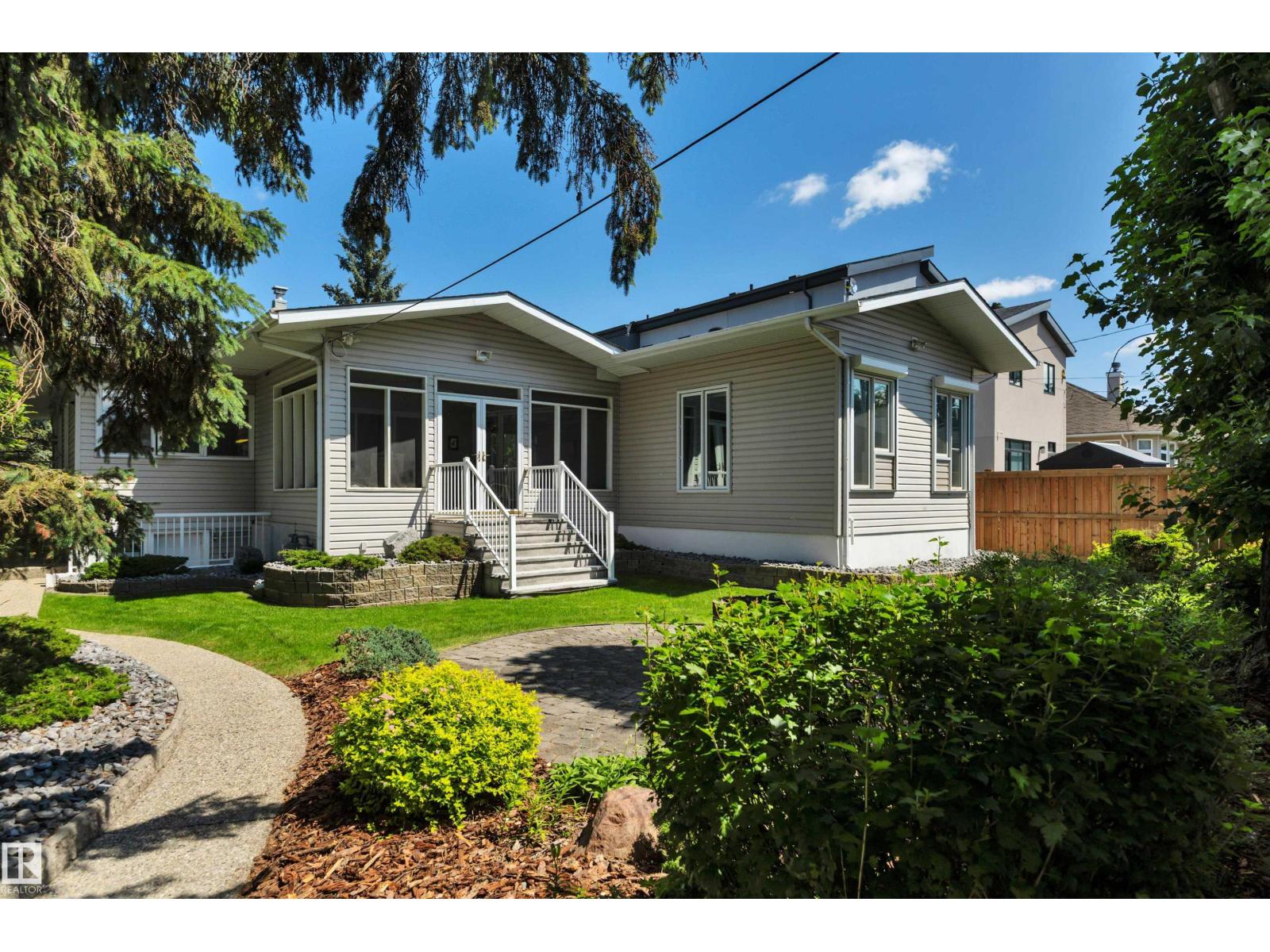 11807 91 AV NW - 58
