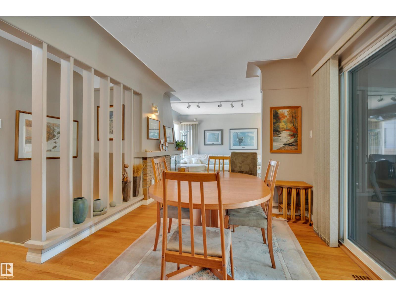 11807 91 AV NW - 8