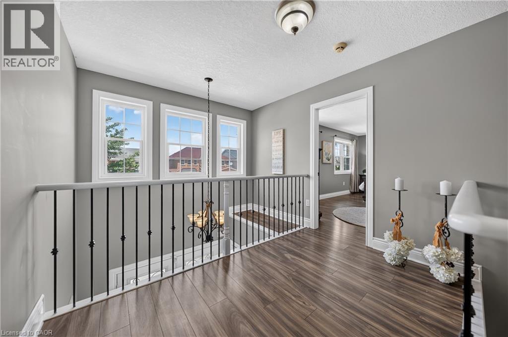72 SWIFT Crescent - Image 22