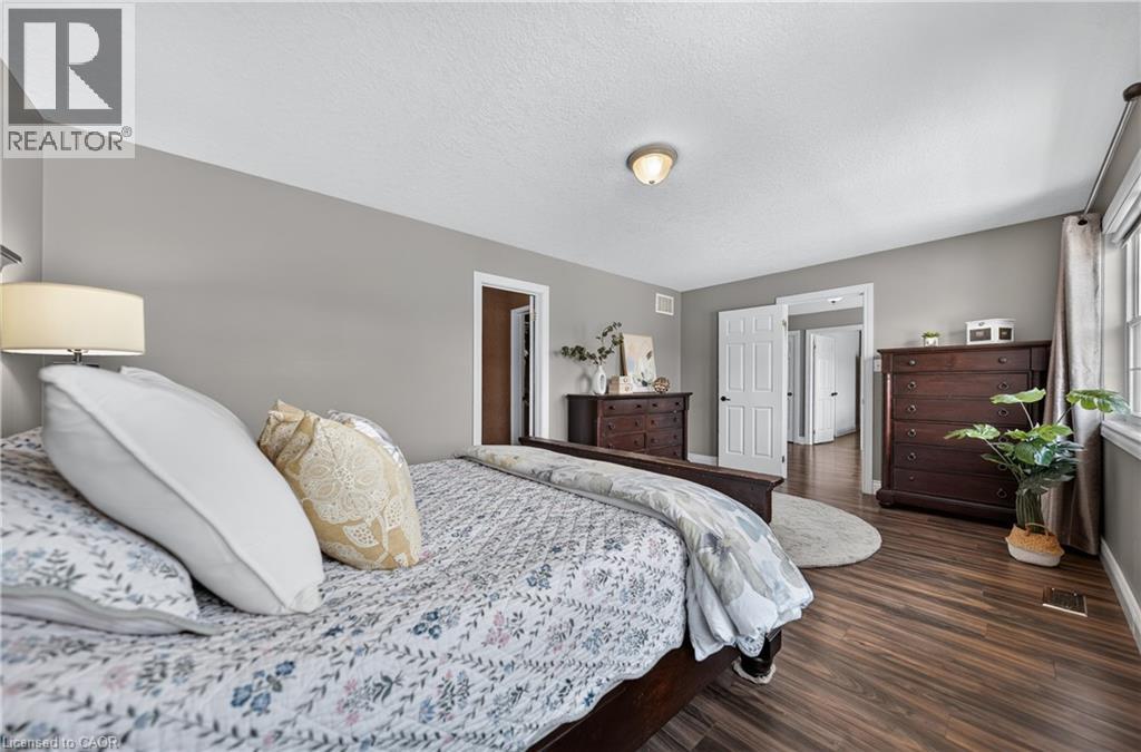 72 SWIFT Crescent - Image 26