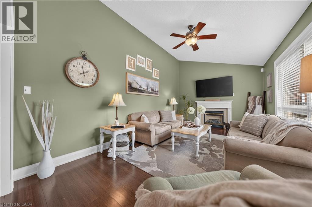 72 SWIFT Crescent - Image 13