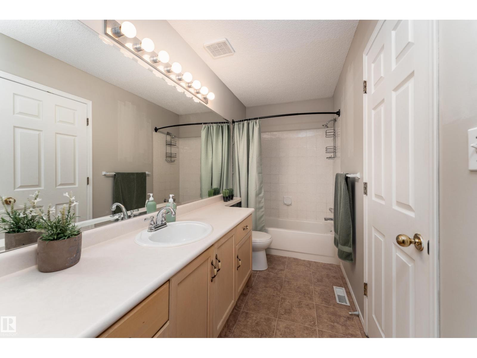 121 BULYEA RD NW - Image 37