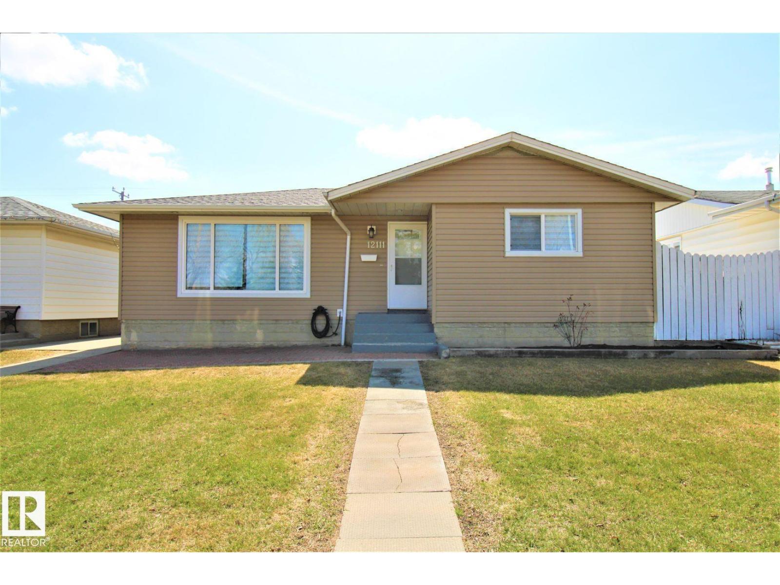 12111 137 AV NW - 1