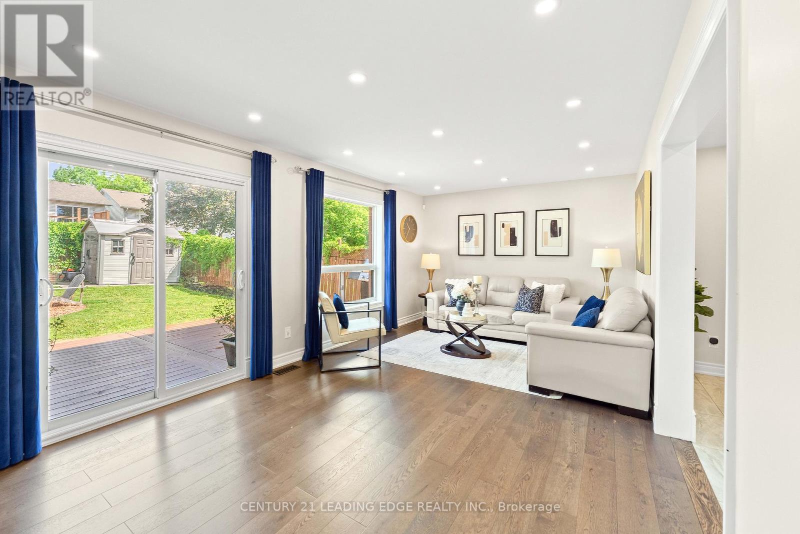6 FREELAND AVENUE - 16