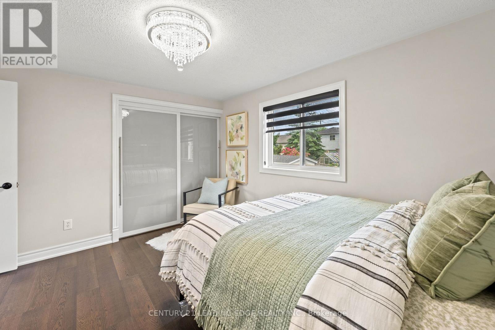 6 FREELAND AVENUE - 26